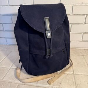Everlane Modern Twill Single Snap Backpack - Navy